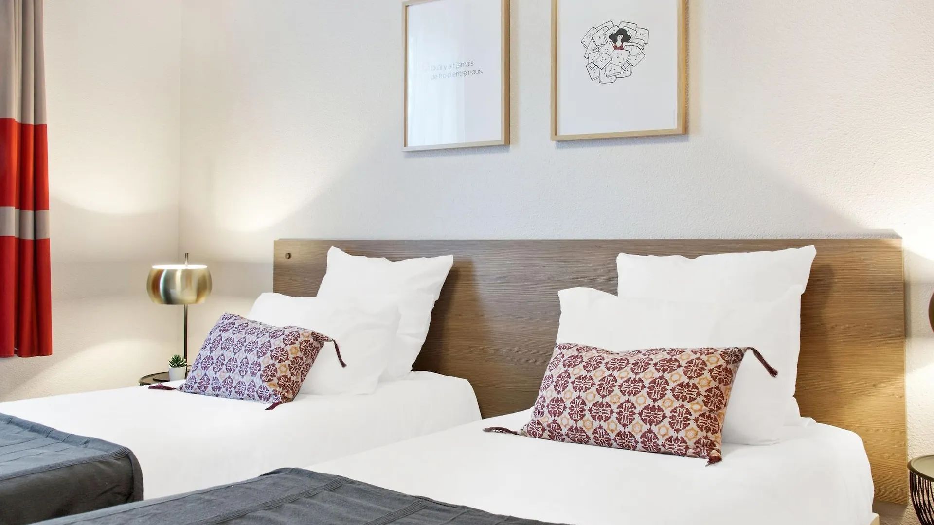 Appart'City Confort Lille - Euralille Aparthotel